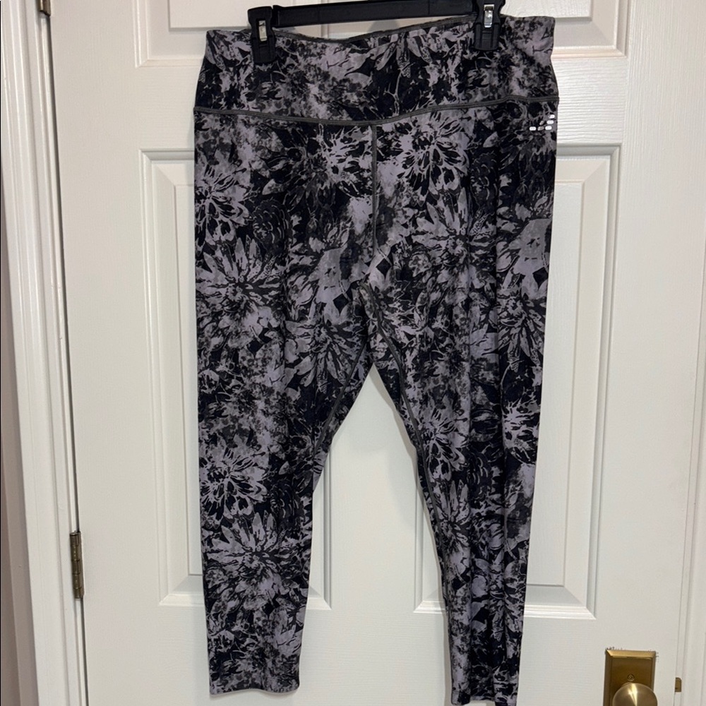 BCG Black and Gray Floral Leggings